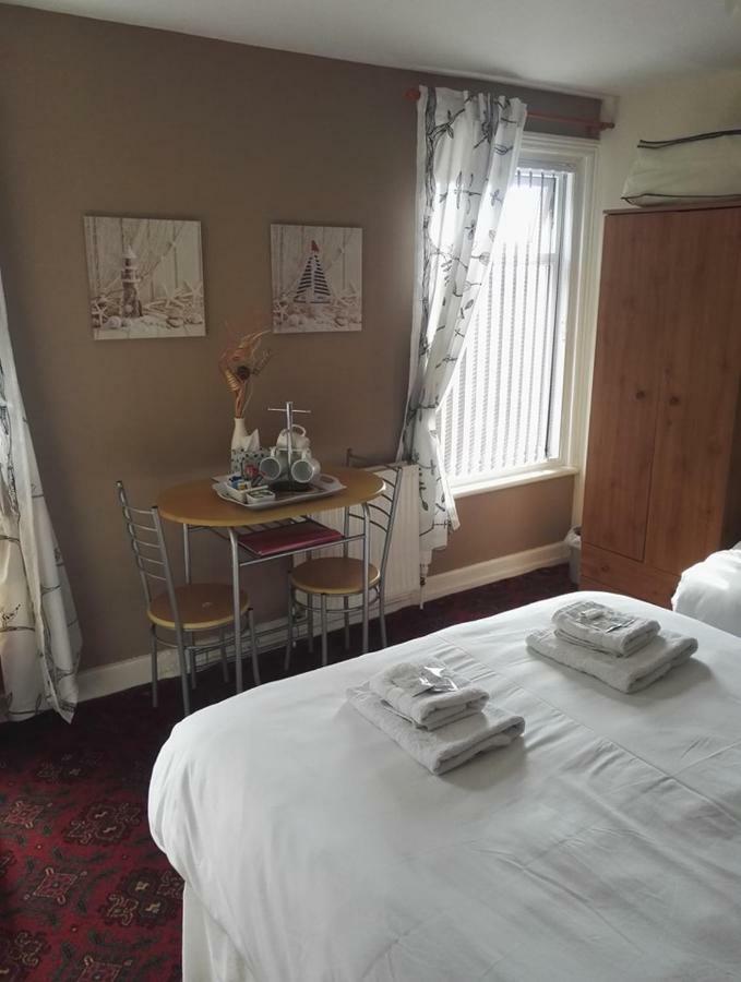 White Moon Hotel 블랙풀 외부 사진